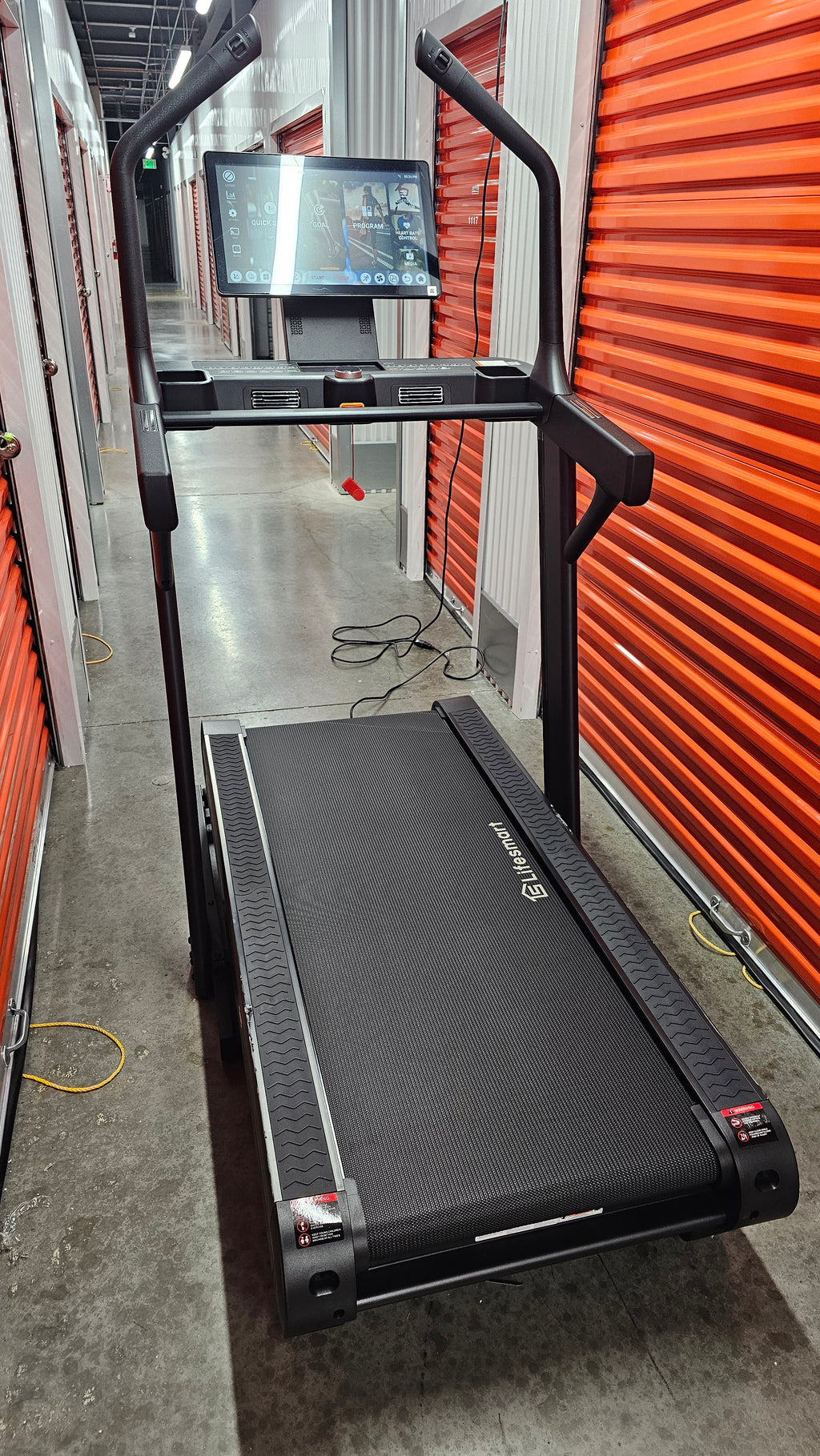 Used LifeSmart IC22T Incline Treadmill – photo 9