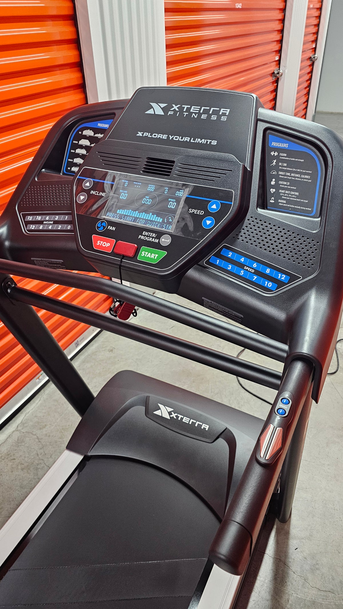 Xterra TR85 Treadmill – photo 3